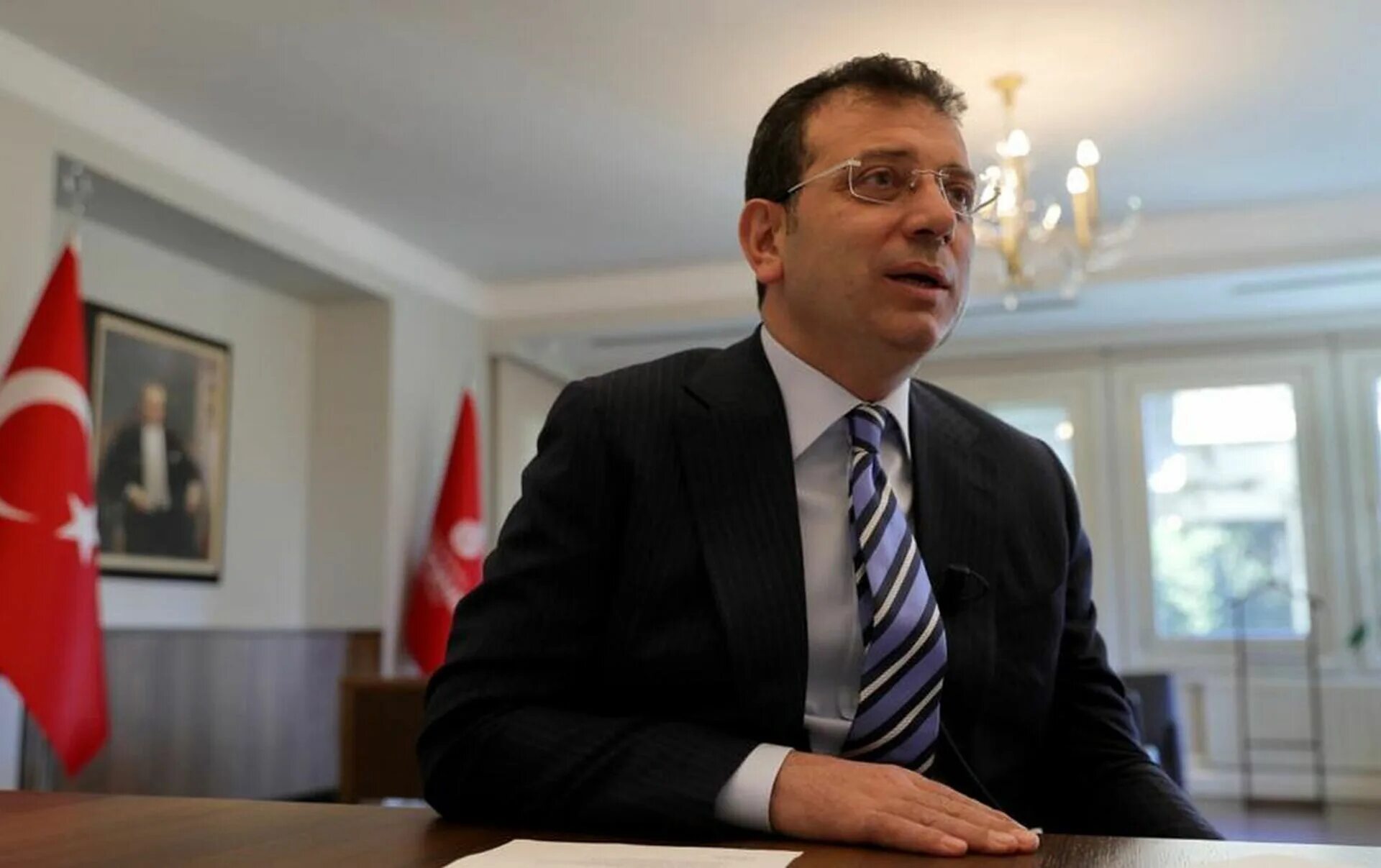 Мэр стамбула. Мэр стамбула. Мэр стамбула. Мэрия стамбула. Мэр стамбула экрем имамоглу.