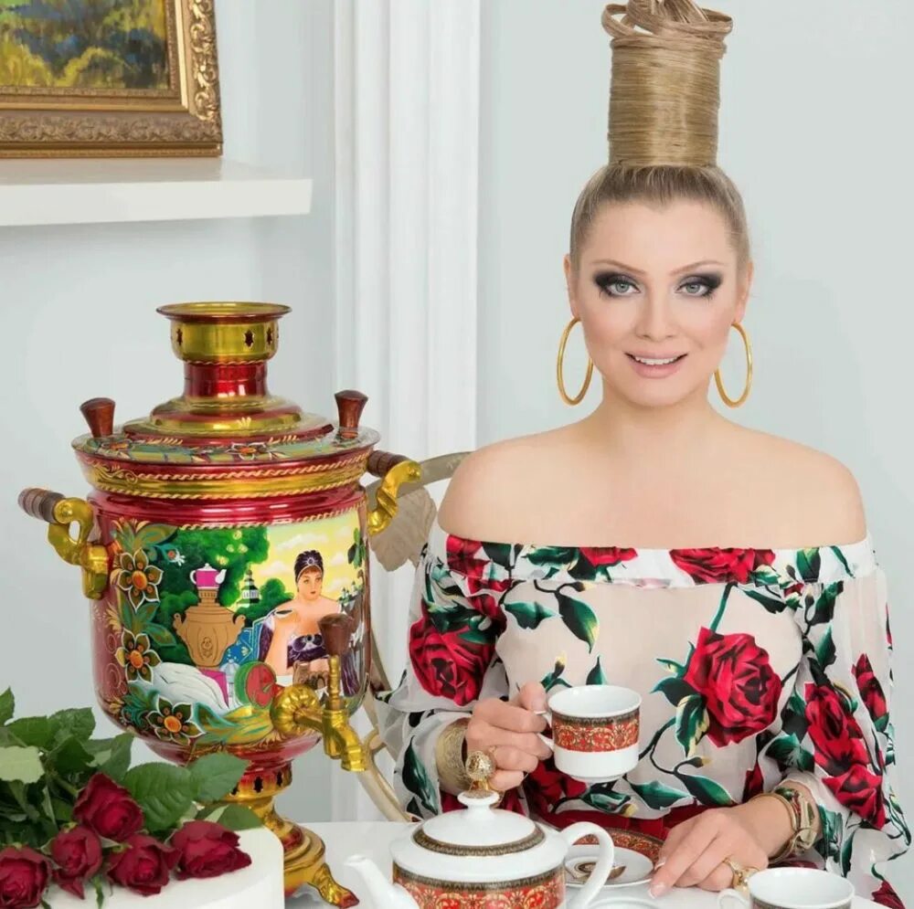 Лена ленина. Лена ленина фото. Лена ленина фото. Лена ленина писательница. Лене ленина.