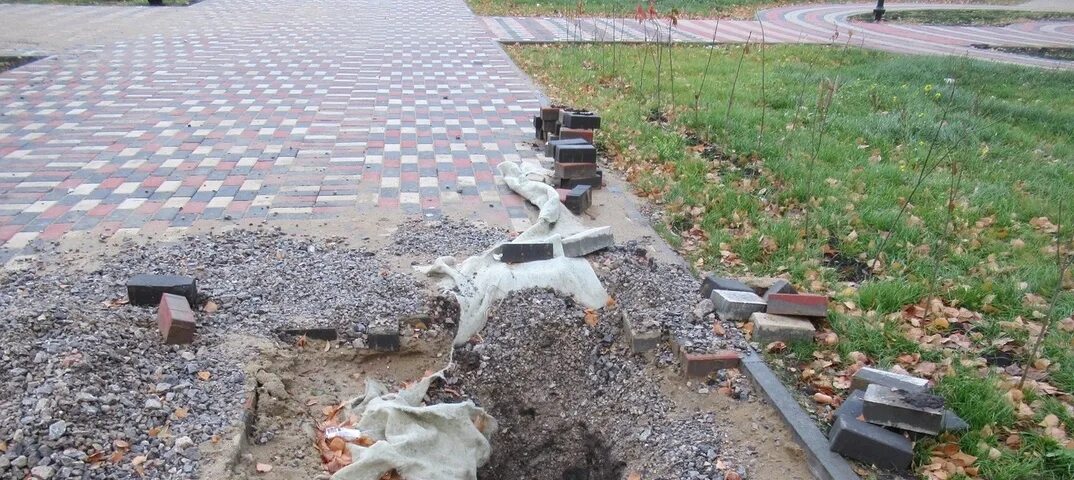 Каменск уральский водоканал сайт. Памятник Каменск Уральский Водоканал.