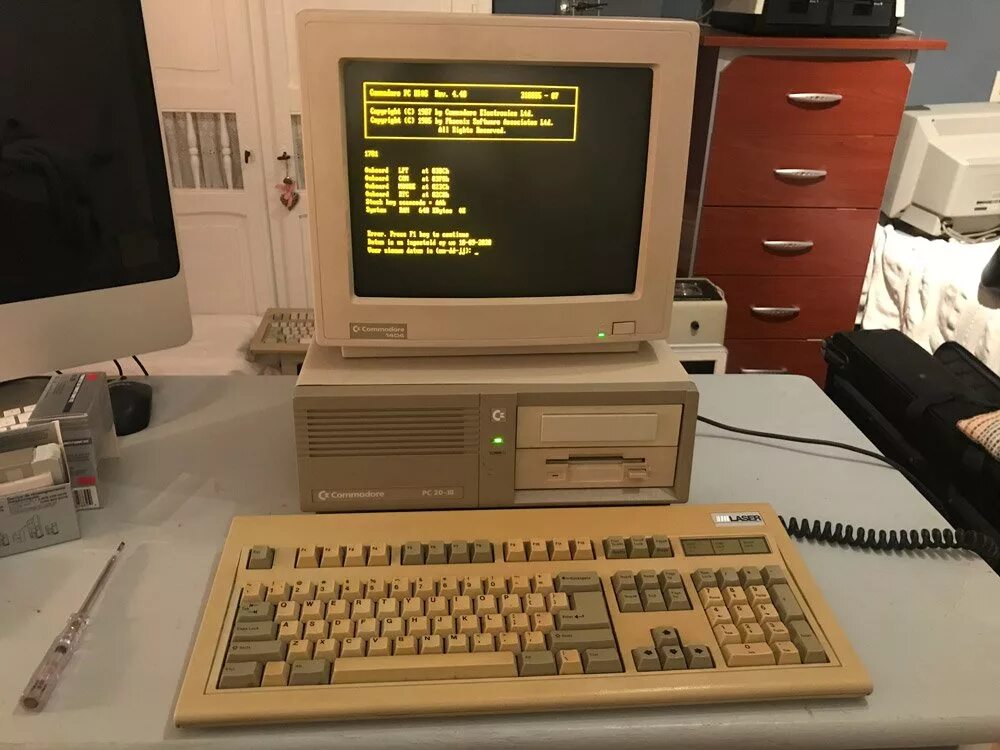 Commodore pc10-III. Commodore 128. PC XT Commodore 64. PC Commodore 640.