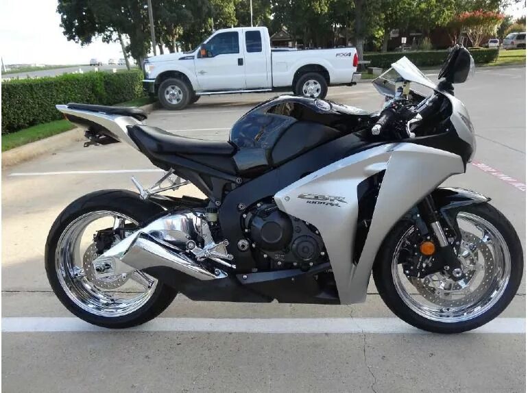 Honda cbr1000rr 2008. Honda fireblade 2010. cbr1000rr fireblade 2008. хонда cbr1000rr fireblade 2008.