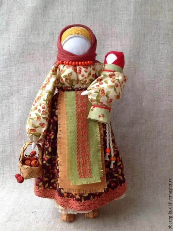 Кукла рябинка значение. Кукла оберег рябинка. обереговая славянская кукла рябинка. рябинушка кукла оберег. кукла рябинка мастер класс.