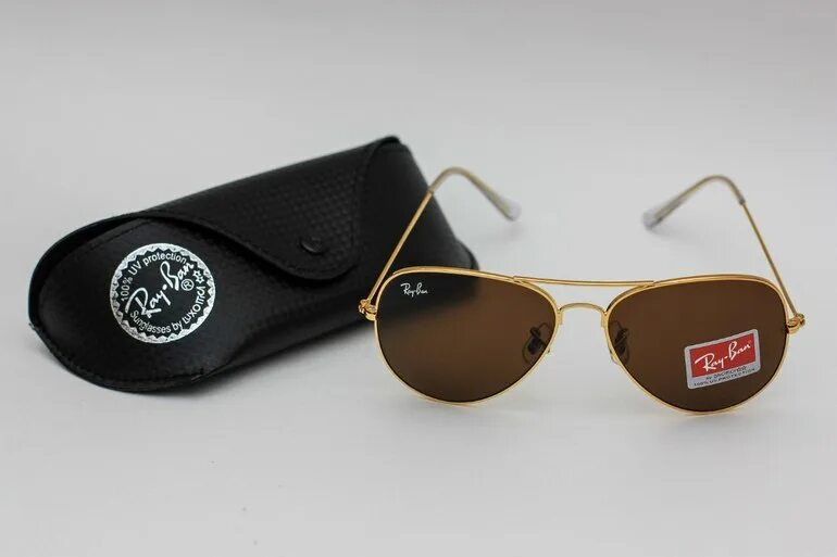 Чехол ray ban. Ray ban Золотая оправа. Очки Рей Бен RB 3692. Очки ray ban кейс. Ray ban очки серые.