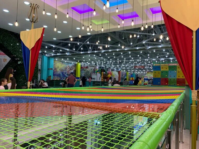 детский парк мультиленд. мультилэнд махачкала. мультилэнд дербент детский клуб. парк аттракционов мультилэнд дербент. детский клуб в махачкале мультиленд.