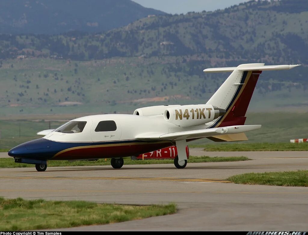 Hondajet чертеж. Maverick jet 1500. Самолет маверик джет1500. Двухместный высокоплан. Топ ган маверик самолеты.