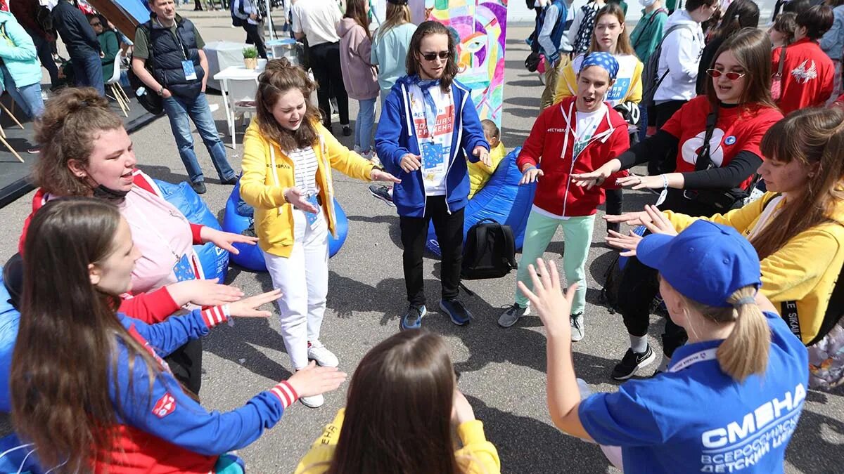 1 июня в московском. Фестиваль большая перемена ВДНХ. Большая перемена молодежное движение. Детские и молодежные движения. Детские молодежные организации.