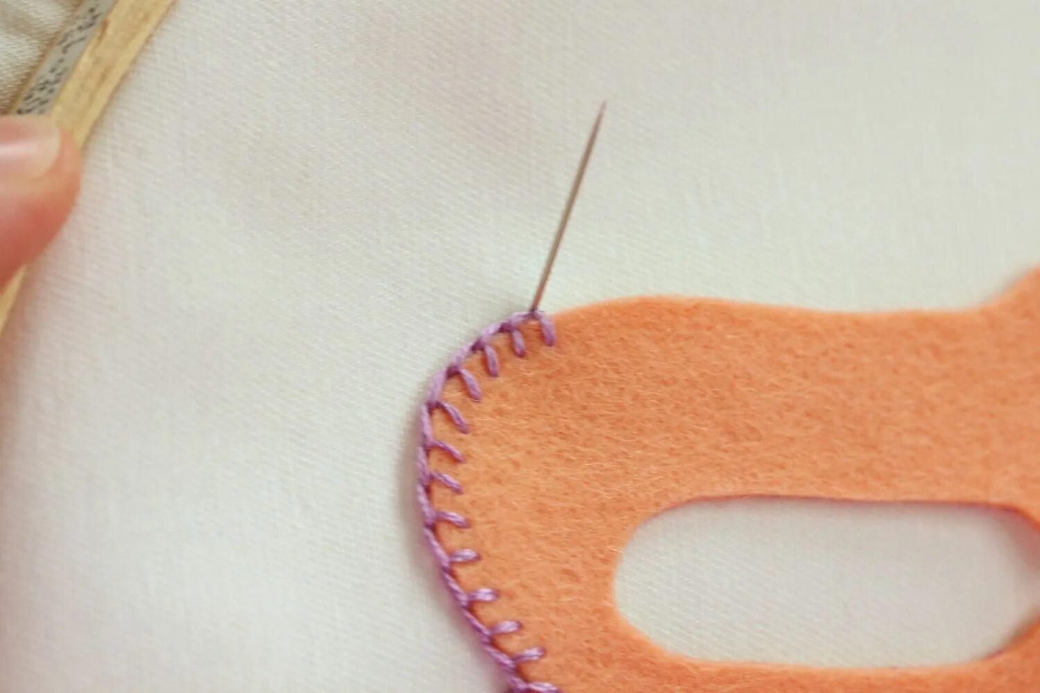 How to stitch. Blanket stitch. Blanket stitch. In stitches. Sew blanket stitch.