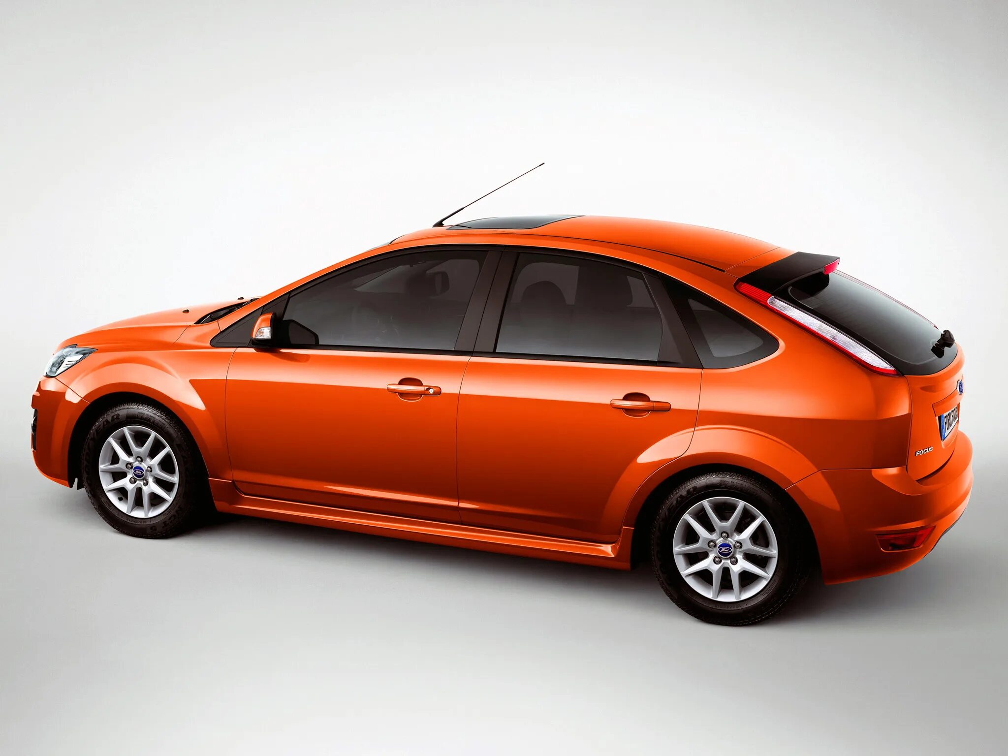 Ford focus 2 restyling. Ford focus mk2. Хэтчбек фокус 2 5 двери. Ford focus hatchback 3 doors 2004. Ford focus 2006 hatchback.