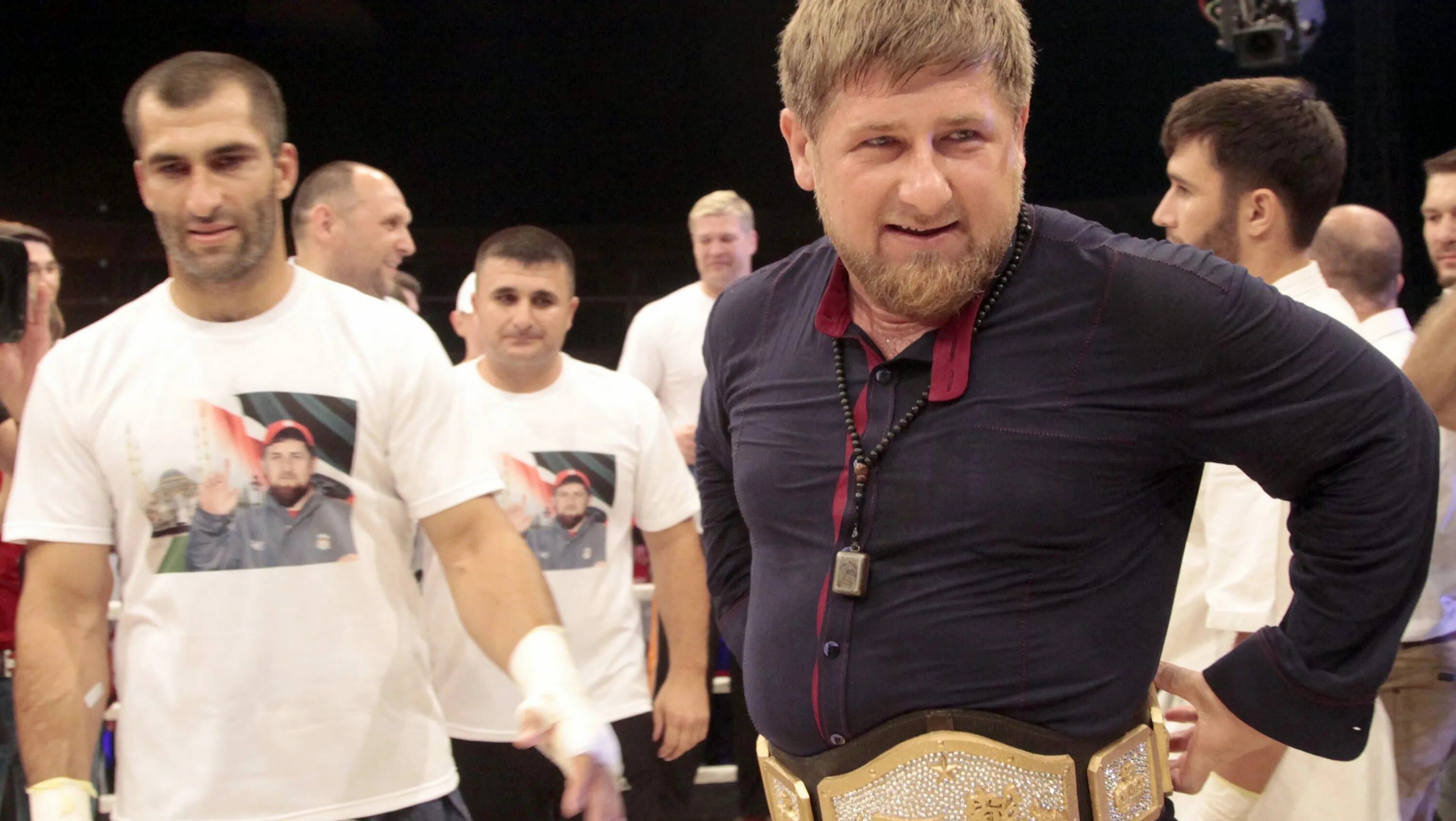 Рост рамзана кадырова. Новый президент чечни 2023. Кадыров. Рамзан кадыров и дмитрий медведев. Рамзан ахматович кадыров с путиным.