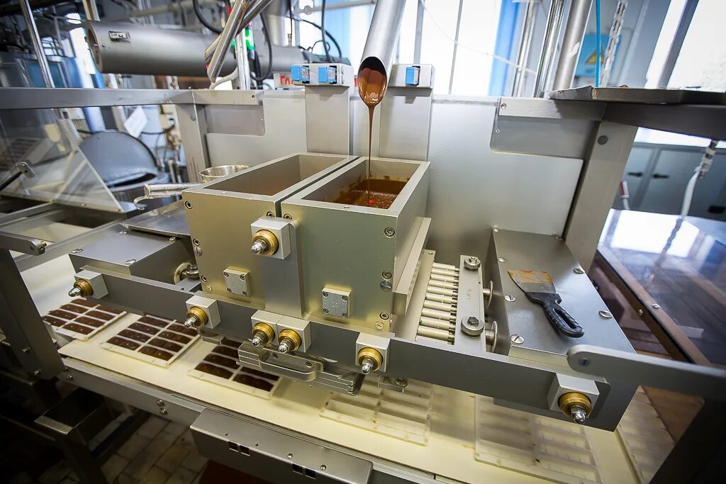 Владивосток шоколадная фабрика приморский кондитер. Dns девелопмент владивосток. Мэр города уссурийска асфальтный завод. Днс лес спасск-дальний. Криогенная арматура северсталь.