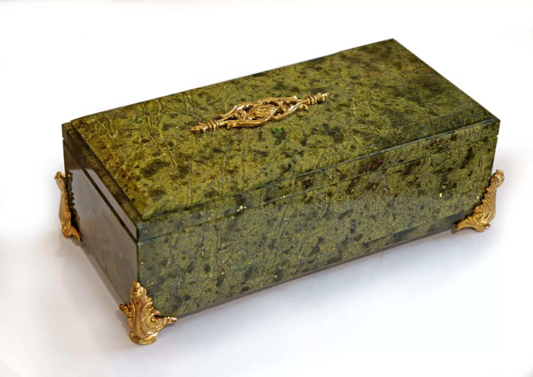 13124704 ларец из змеевика. шкатулка newstore змеевик. ларец из змеевика большой. шкатулка змеевик агат яшма. шкатулка из змеевика.