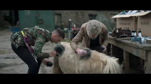 Без гроша и посторонней помощи