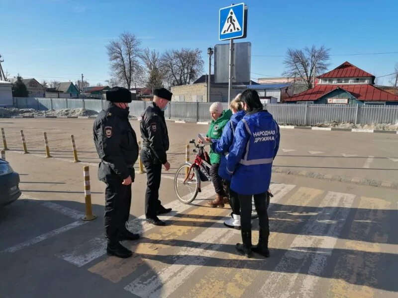 Гаи петровское сотрудники. Ппс петровск. Петровск памятник. Дпс саратовская область. Петровск саратовская область население.
