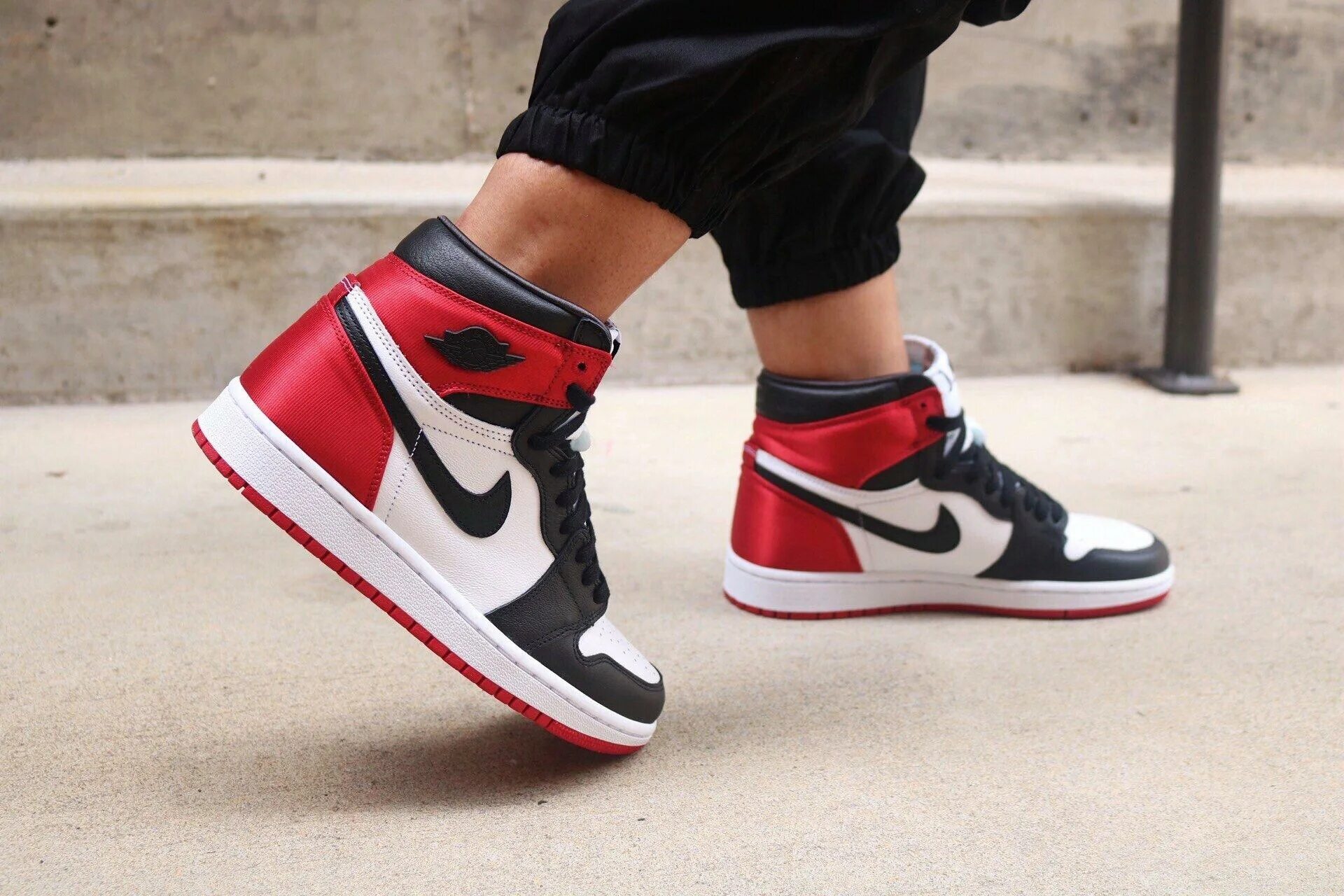 Jordan 1 toe. Nike air jordan 1 high og black toe. nike air jordan 1 retro high og. nike air jordan 1 high black toe. nike air jordan 1 retro high og black toe.