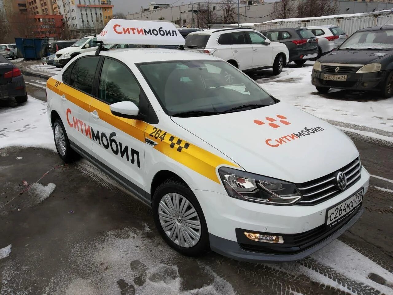 Volkswagen Polo Ситимобил. Сити мобил такси. Машина такси Сити мобил. Брендированный автомобиль Сити мобил. Аренда авто водитель такси