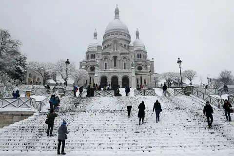 Снег в париже