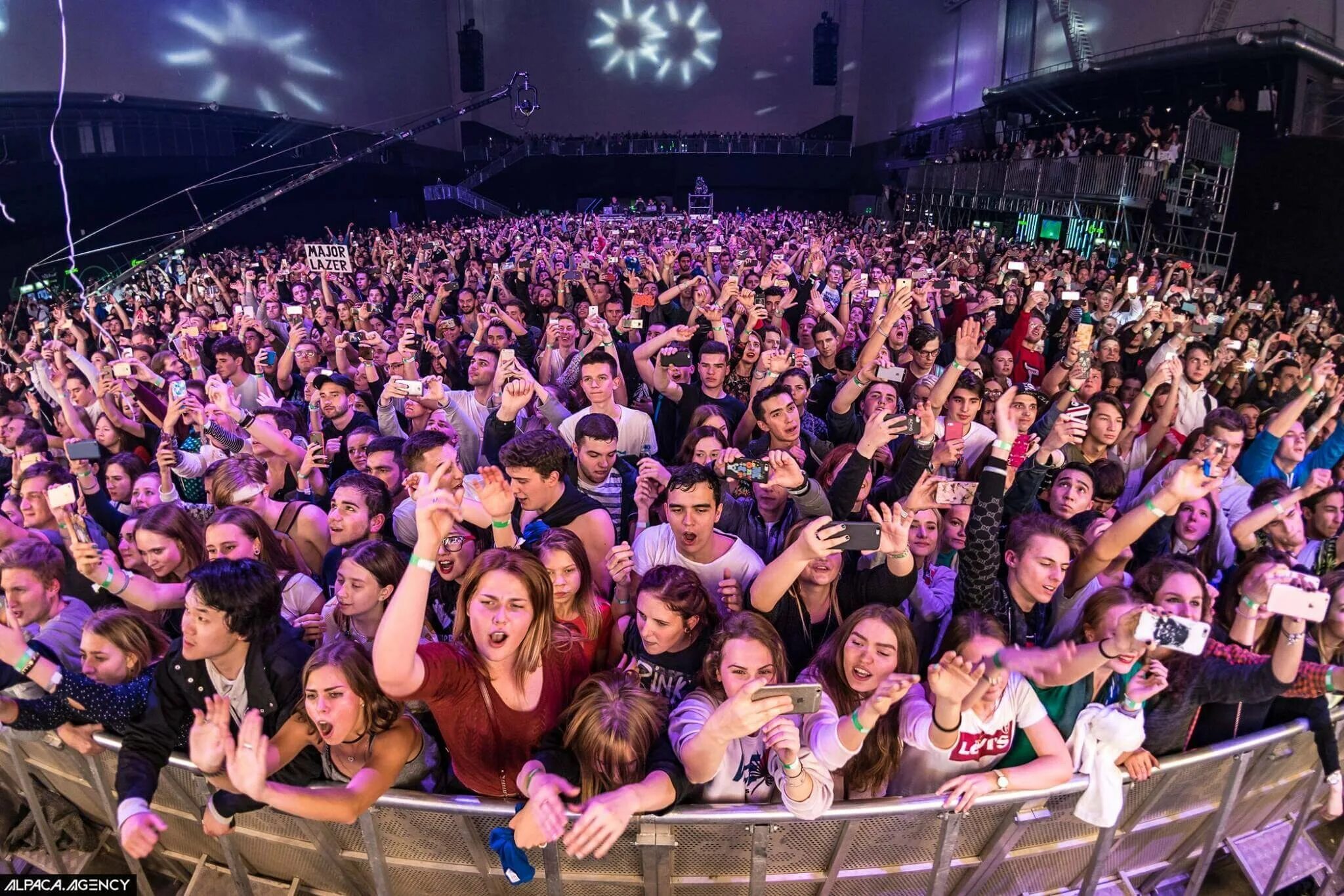 Песня концертный зал. Music Media Dome Москва. Концертный зал Мьюзик Медиа дом. Music Media Dome зал. Шоссе Энтузиастов 5 стр 2 Music Media Dome.