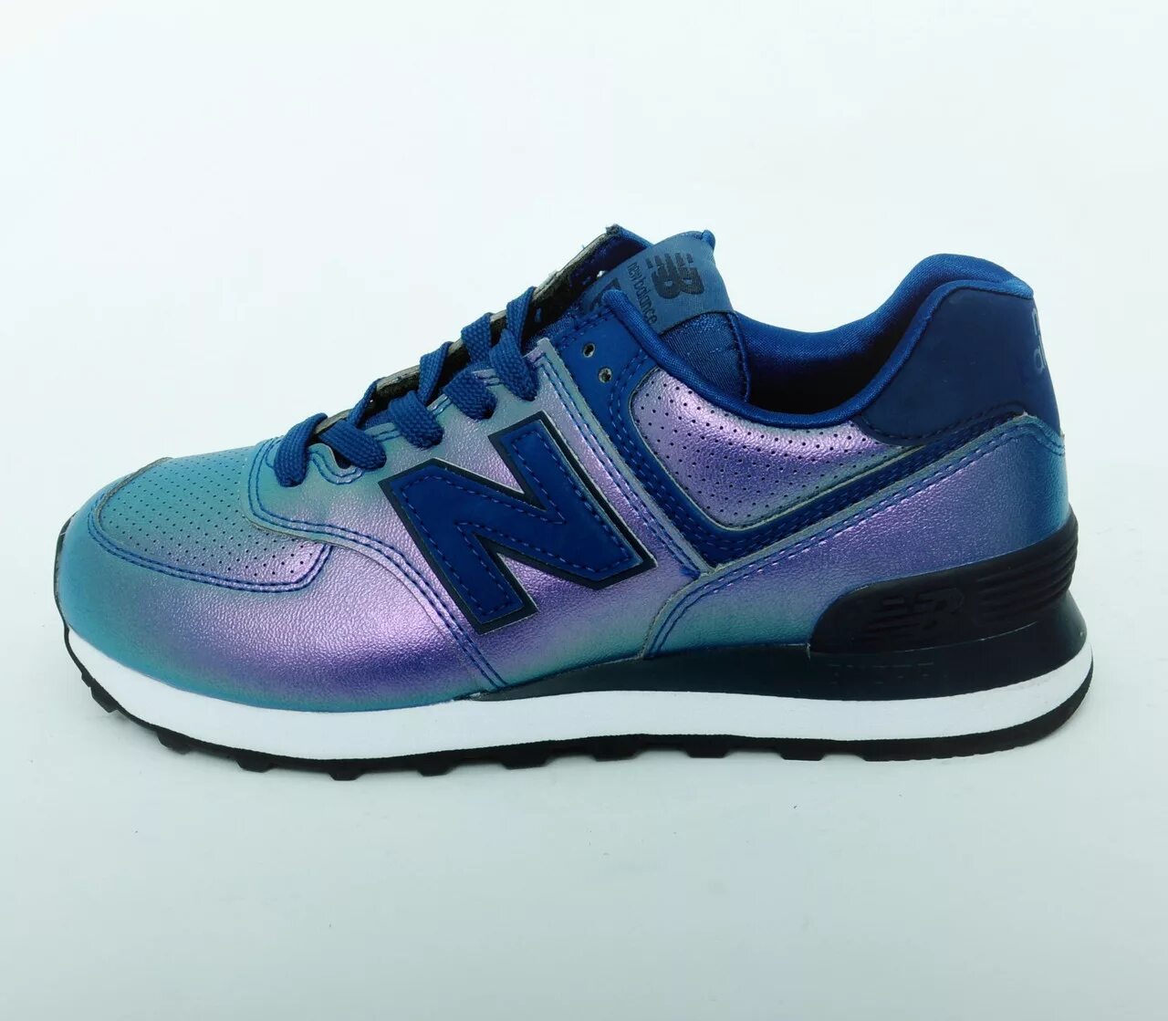 Кроссовки хамелеон. New Balance 574 хамелеон. Кроссовки хамелеон New Balance wl574ksd/b. Кроссовки New Balance 574 Purple. Кроссовки New Balance реклама 2022.