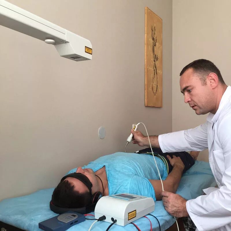 Как происходит кодировка от алкоголизма. Кодировщик от алкоголизма. лазерное кодирование от алкоголизма. аппарат лазерное кодирование. токовая терапия от алкогольной зависимости.