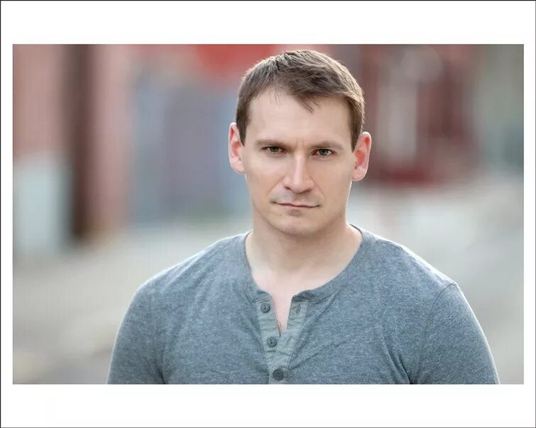 Simon jones actor