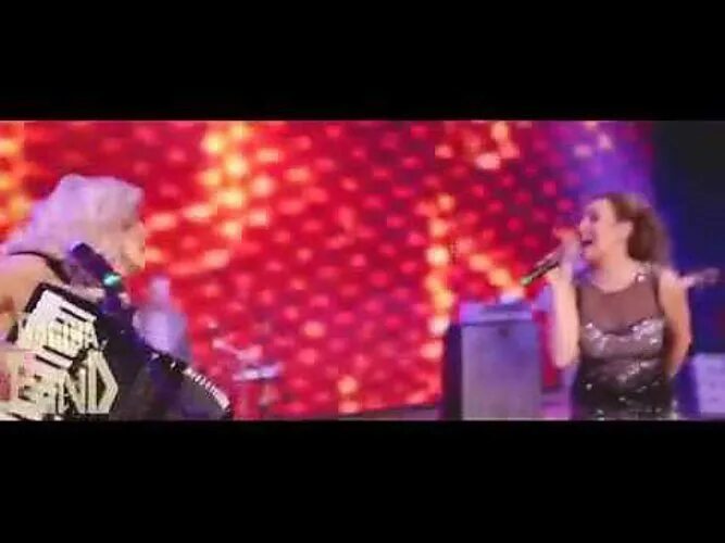 Песни казахи поют русские. Немцы поют на казахском. Казах поёт под гитару. Казах поет. Казах поёт песню зажигательную.