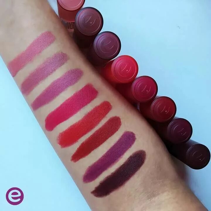 Помада Эссенс Matt 02. Essence perfect Matte Lipstick 02. Помада Эссенс Matt Matt. Essence помада 02 perfect Matt.