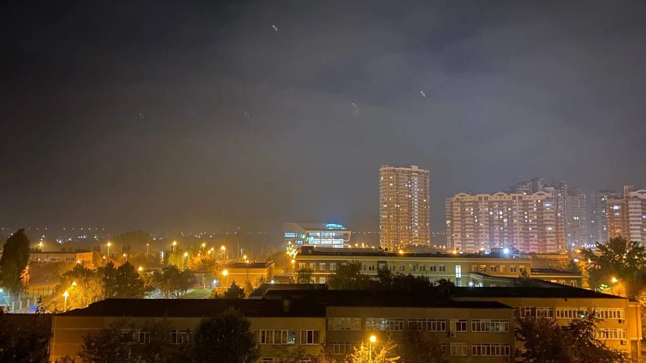 Облака краснодар. Пожар фото. Гарь краснодар. Город горит. Гарь краснодар.