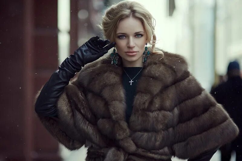 Рукава под шубу. Рукава под шубу. Необычные норковые шубы. Норковая шуба с коротким рукавом. Шуба с кожаными перчатками.