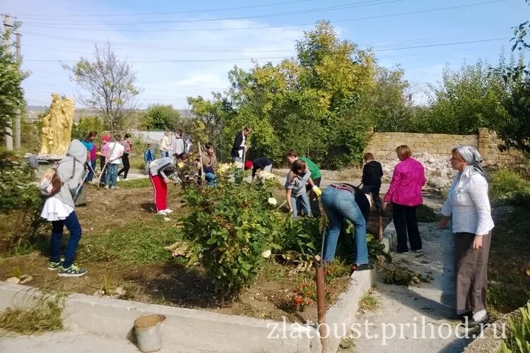 Погода в холмовке бахчисарайского. Село Холмовка Бахчисарайский район. Экономика Бахчисарайского района село Холмовка. Село Холмовка Крым Николаевский монастырь. Холмовка Никольский Мон.