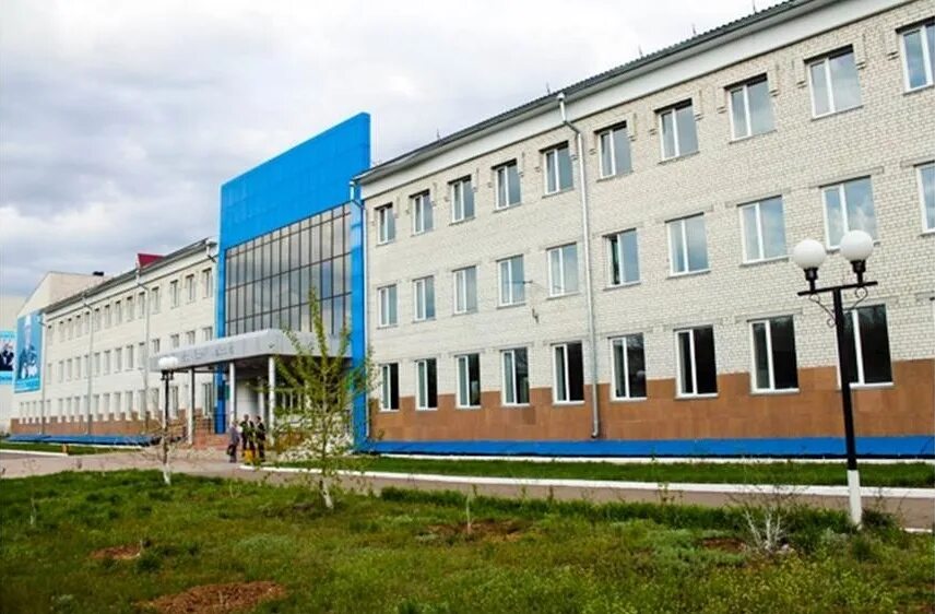 Зкату имени жангир хана. Уральск казахстан университет. Схи университет уральск. Главный корпус западно-казахстанского университета. Жангир хана.