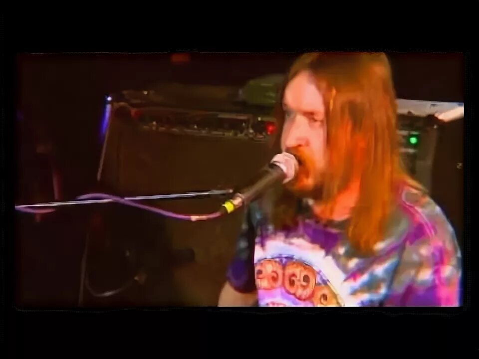 Летов какое мне дело. Егор летов гражданская оборона. Какое мне дело аккорды. Егор летов в макияже. Егор и сергей летовы концерт в оги.