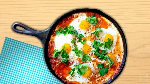 Шакшука с помидорами и яйцами рецепт