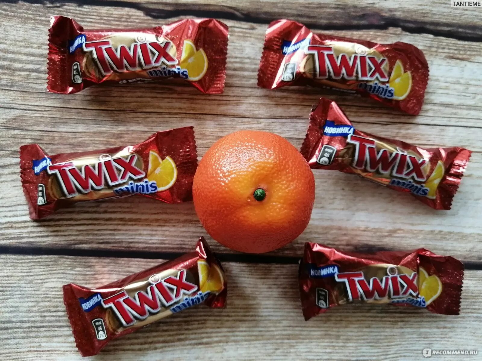 Конфеты твикс мини. Twix minis со вкусом апельсина. твикс апельсин конфеты. конфеты twix minis апельсин. твикс минис 1 марс.