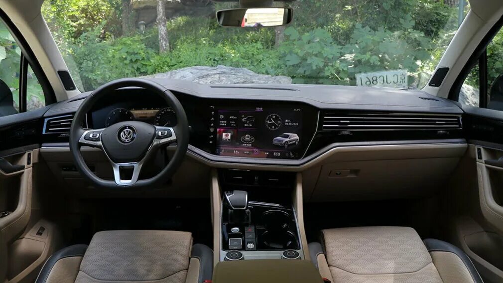 Ягуар xf 2021. Фольксваген поло 2022 новый. Kia sorento 2020 салон. Volkswagen tiguan 2021 салон. Новый фольксваген туарег 2021.