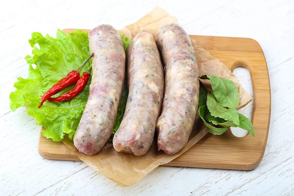 Как жарят свиные купаты. Мегрельские купаты. купаты дарницкие халяль. колбаски полуфабрикат. купаты полуфабрикаты.