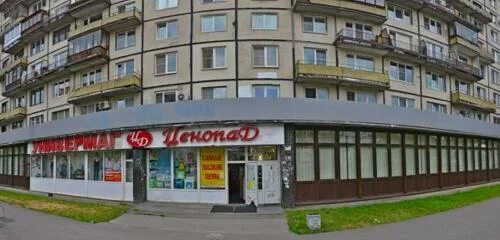 Светлановский проспект 54. Светлановский универмаг. Светлановский магазин. Светлановский 62 к 1. Энгельса 33 торговый центр светлановский.