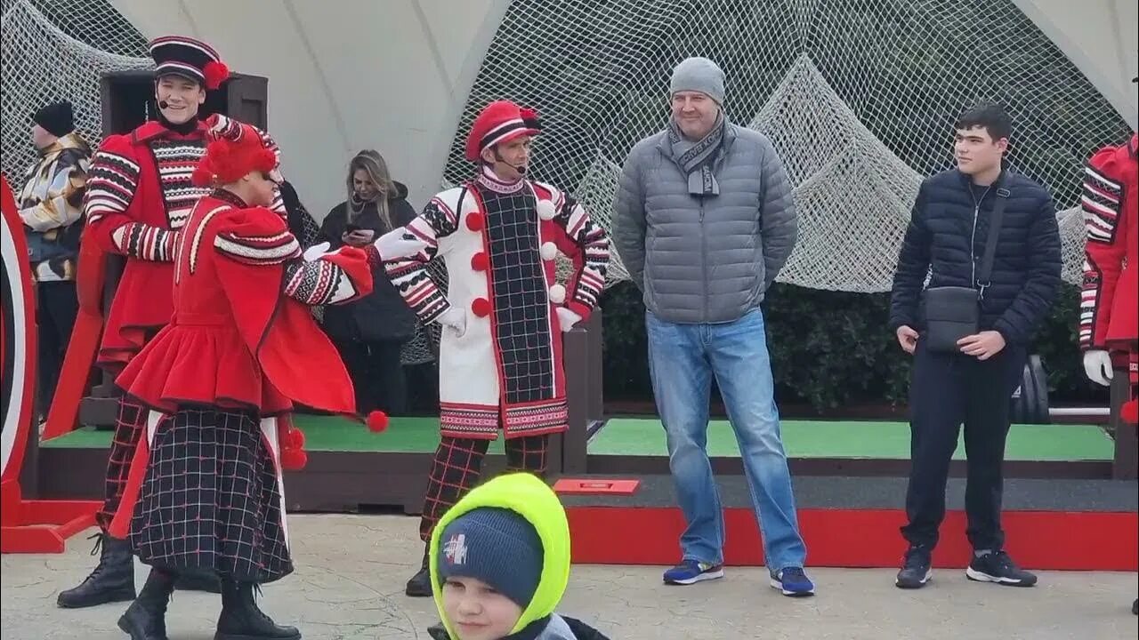 Ч ч 2025 2025. Сочи парк. рановский парк сочи. сочи в феврале 2025. мельница сочи парк.