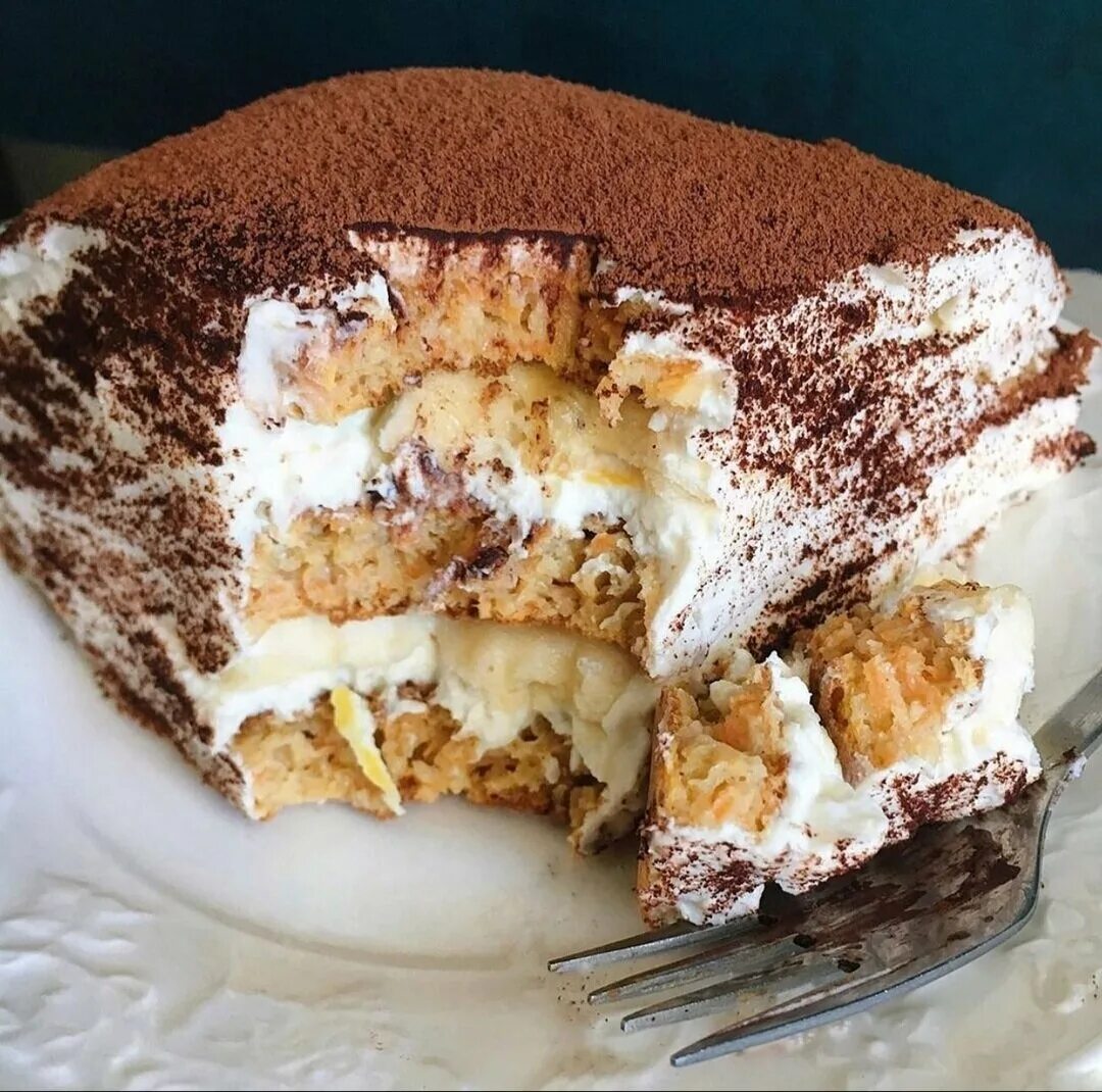 Торт с творожным кремом рецепт. Тортик с творожным кремом. Торты с ганажным кремом. Творожный крем для торта. Торт "творожный".