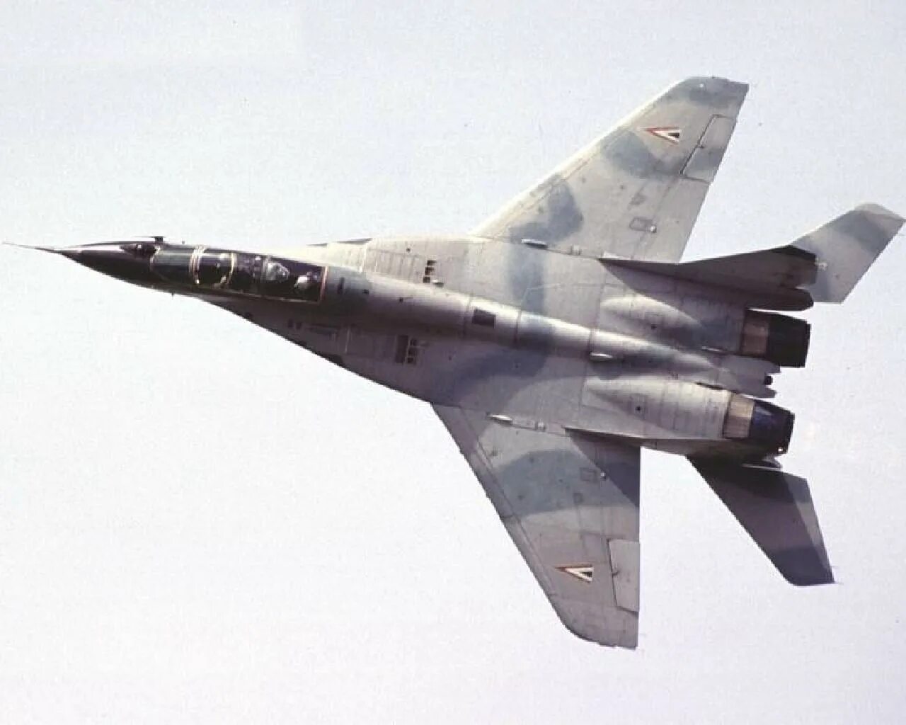 Истребитель 72. Миг-29. Mig-29ub. Mig-29 Fulcrum. Истребитель миг 29уб.