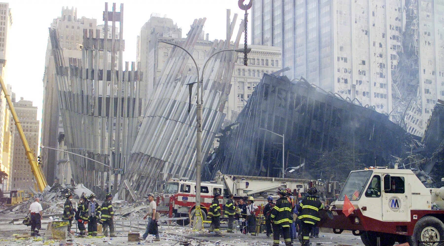 Когда был теракт башни близнецы. Башни-Близнецы 11 сентября 2001. 11 Сентября Нью-Йорк башни.