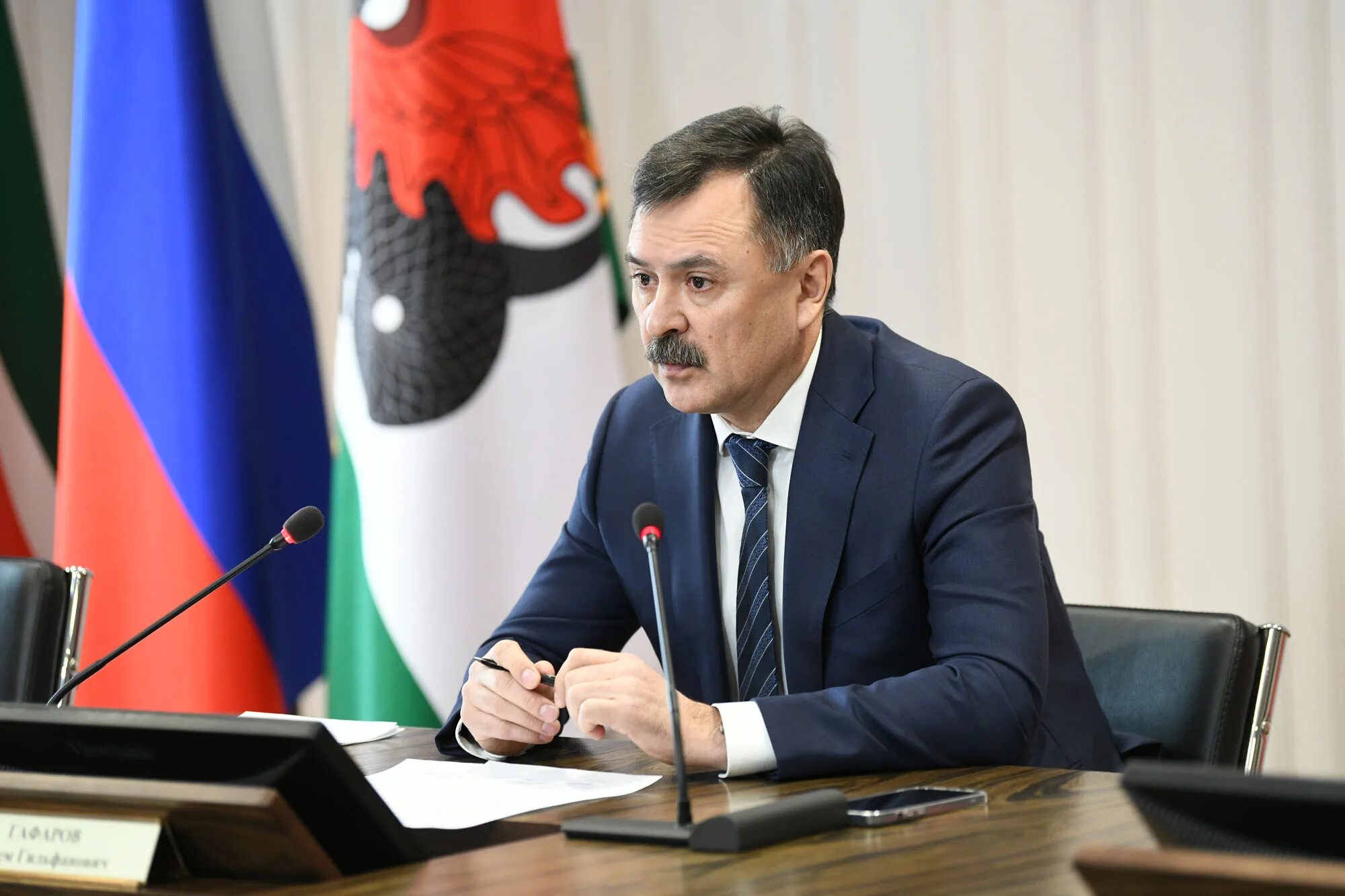 Гафаров исполком. Руководитель исполнительного комитета казани. глава исполкома казани. гафаров исполком казань. казанский исполком казани рустем.