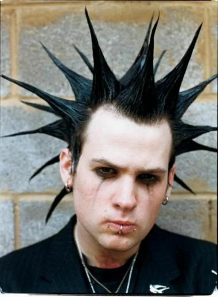Punk kid red mohawk Estilo punk rock, Keratina cabello, Cabello