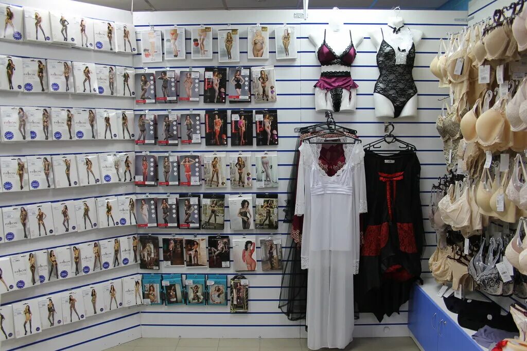 Соблазн опт новосибирск. Соблазн надпись. Соблазн опт. Соблазн нижнее белье логотип. Магазин соблазн симферополь.