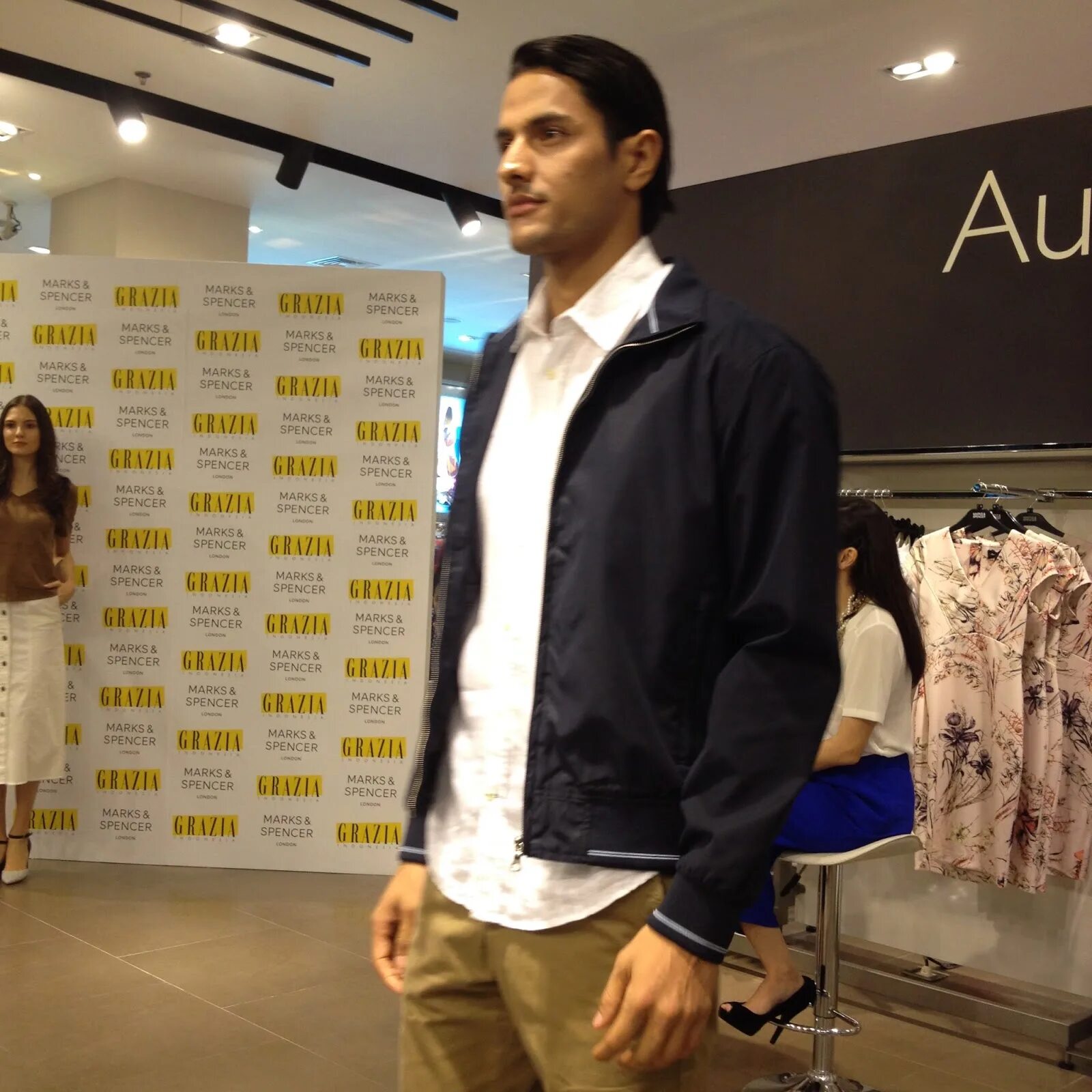 Жакет спенсер 19 век. Спенсер одежда 19 века. Спенсер 19 век ампир. Спенсер одежда. Спенсер одежда 19 век.