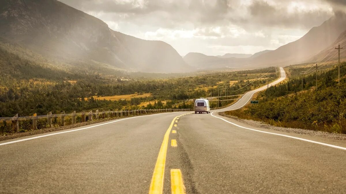 S way travel. Дорога мой дом. Тревел дорога.