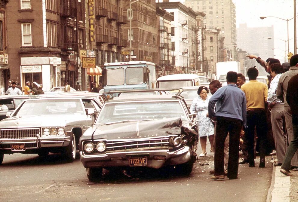 Нью Йорк 70х. Нью Йорк 1970. Нью Йорк Бронкс 1970. Нью Йорк 70х улицы. 70 года 1970 год