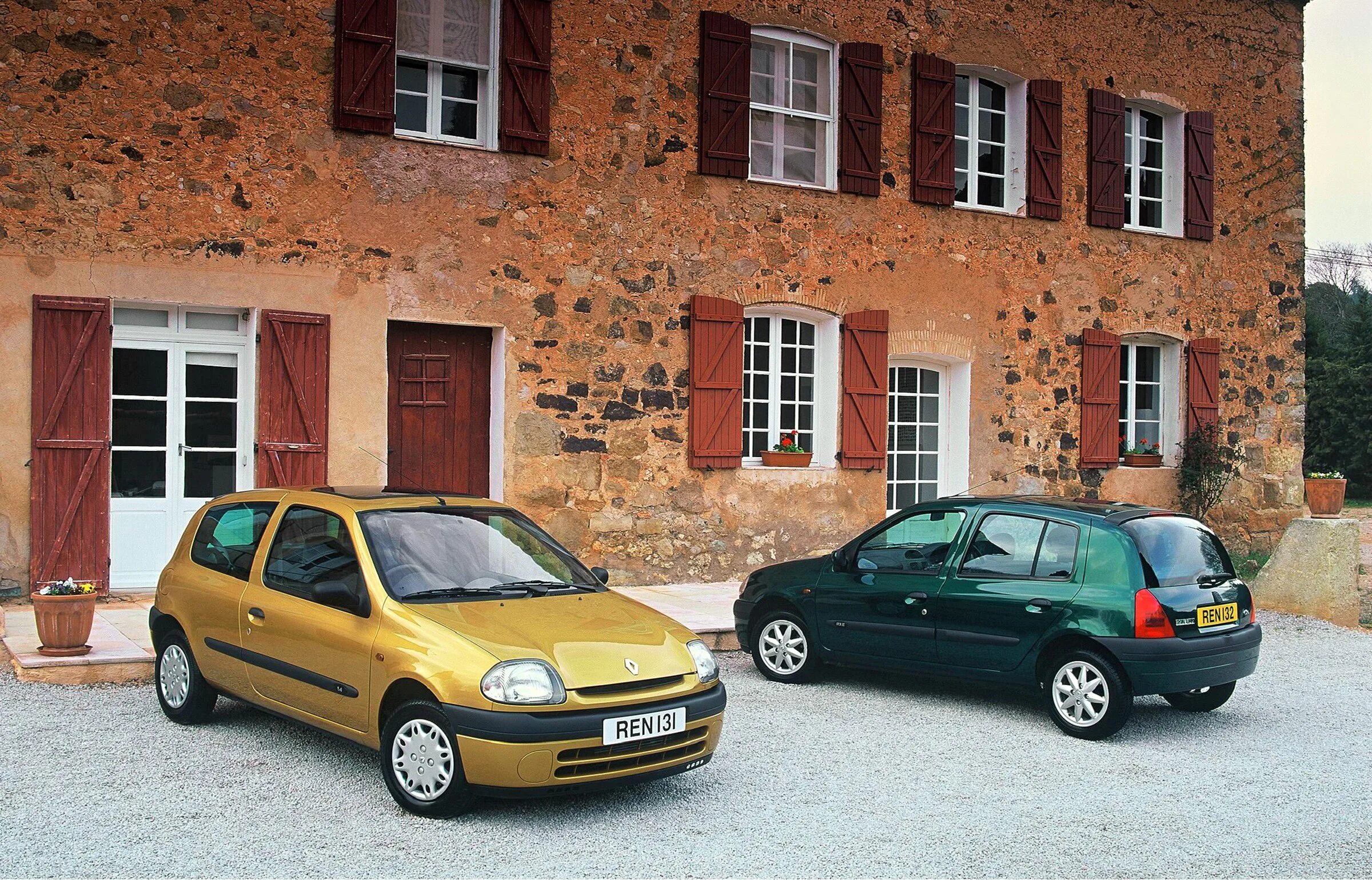 Renault 1998. Рено Клио 2. Рено Клио 2 2003. Рено Клио 1998. Рено Клио 2 1998.