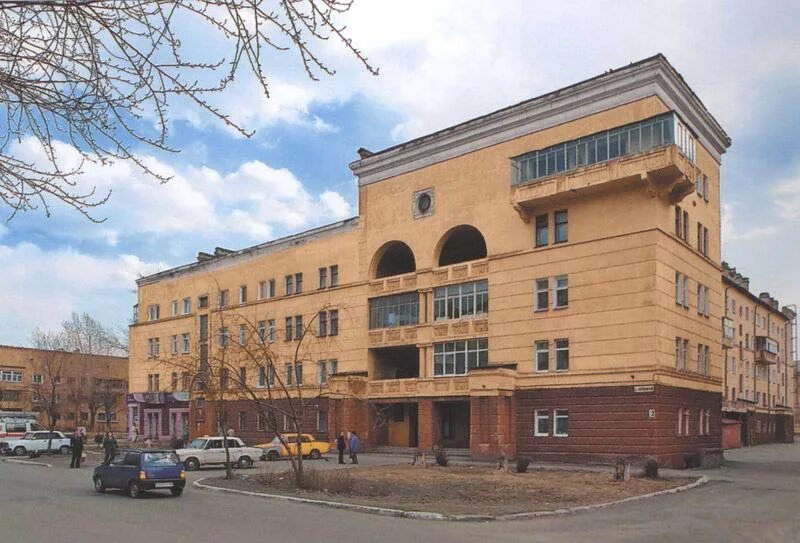 Дирекция дом. Дирекция дом. Дирекция дом. Дом яковлевой по моховой 8 санкт-петербург. Улица коммуны нижний тагил.