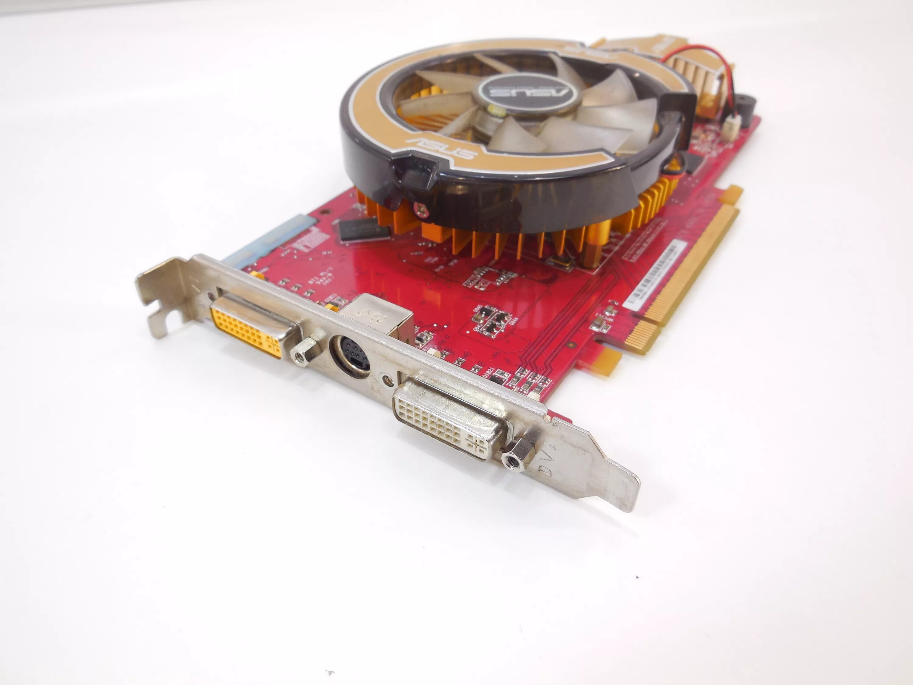 Видеокарта ASUS Radeon 3850. ASUS 3850 512mb.