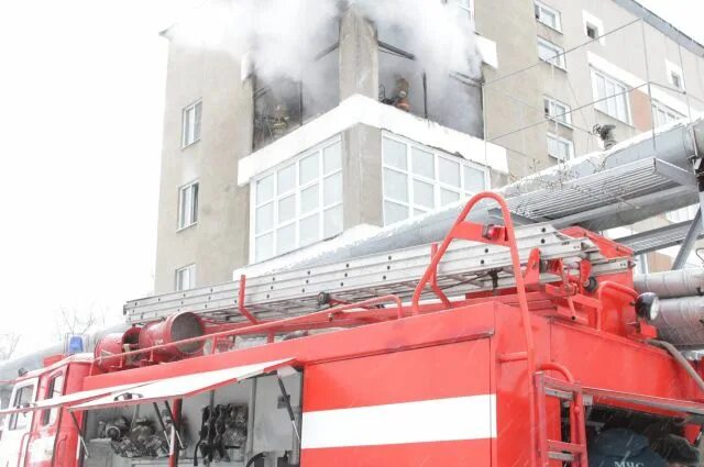 Тушение пожаров в больницах. Пожар в поликлинике. Пожар в больнице эвакуация. Тушение пожара в больнице фото. Пожар в лечебном учреждении